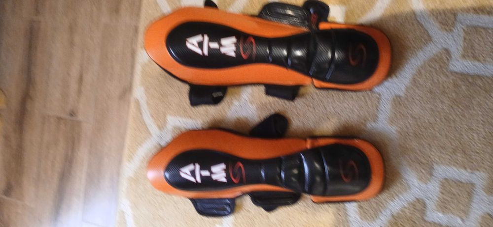 Caneleiras MUAY THAY