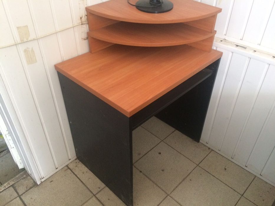 Стол офисный для компьютера