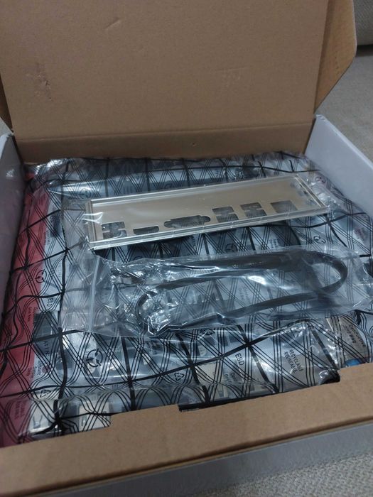 NOVA - Motherboard AMD B450 - AM4 -DDR4-White/Branca (Para Ryzen 5000)64738357132163123