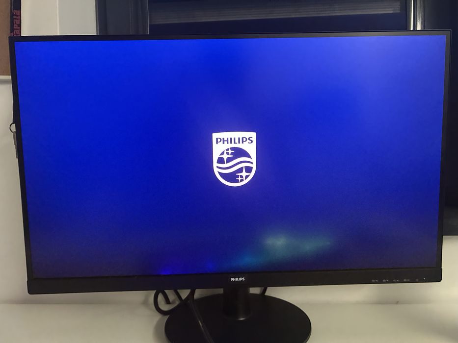 Monitor PHL 275V8
