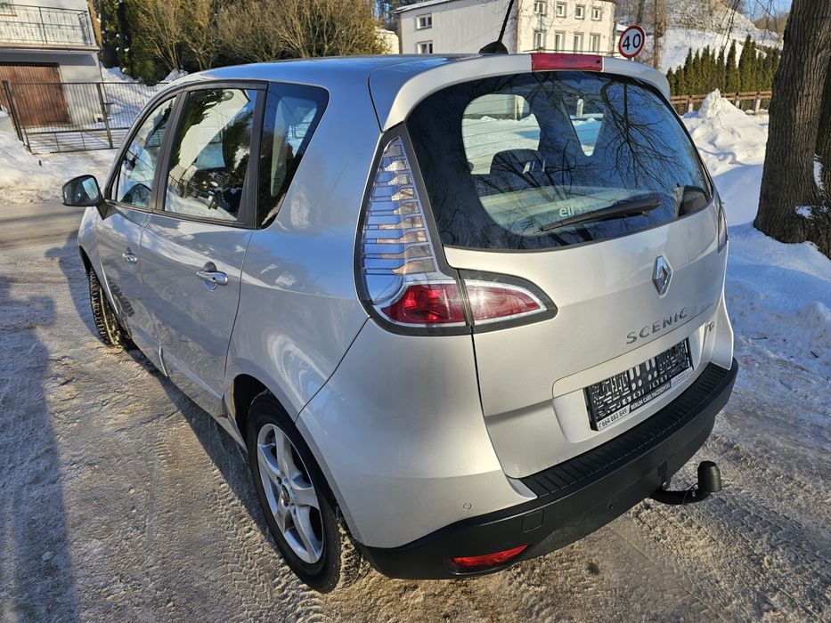 Sprzedam samochód  Renault Scenic benzyna  bogate wyposażenie