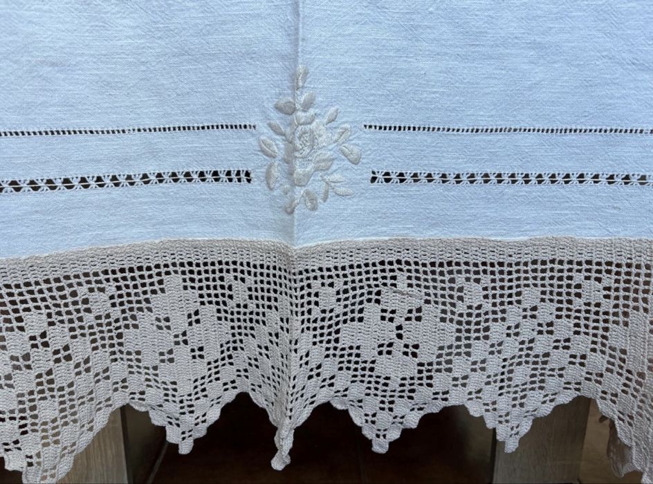 Toalha de mesa em croché