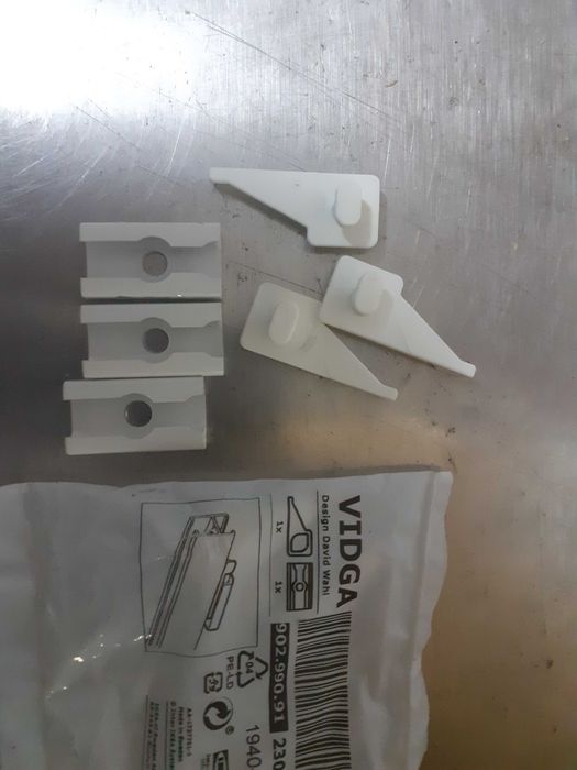 Cortinado quarto criança -parede dimensões 2,70m (larg) x 2,40 (alt)