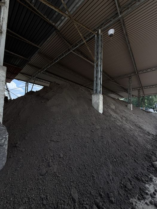 Ziemia ogrodowa, czarnoziem, kompost, pod warzywa i rośliny