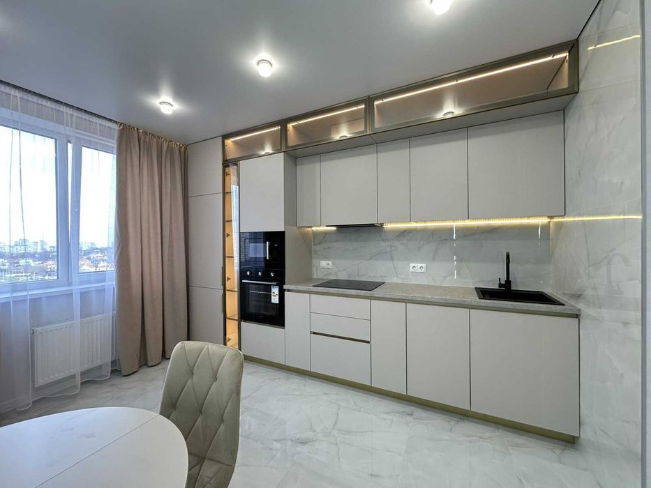 Евродвушка с ремонтом, мебелью и техникой в ЖК 53 жемчужина. Вид моря