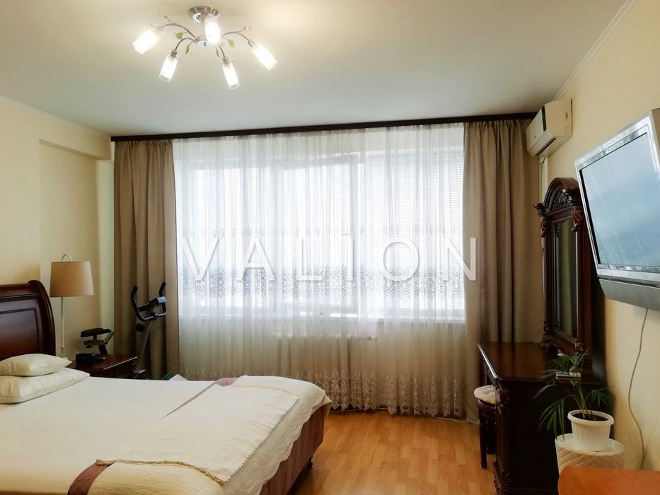 Продаж однокімнатної квартири, вул. Михайла Гришка, буд. 9