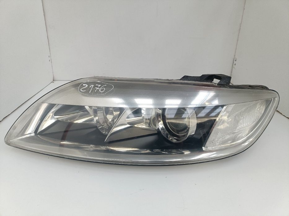 Ótica / farol esquerda AUDI Q7 (4L)