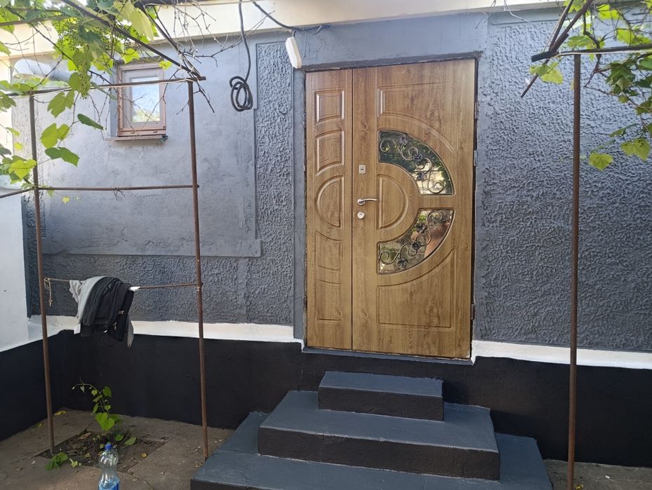 Продам будинок  калинова 244