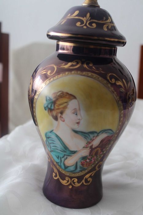 Jarra\Pote vidro opalino, pintado á mão, Dama de canto, instr musicais