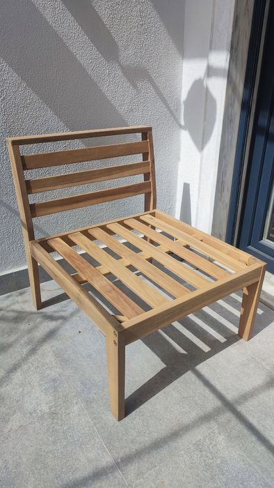 Sofá modular de jardim em acácia