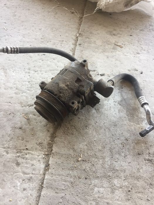 Продам компрессор холодильной установ рефрижератора Carrier xarios 200