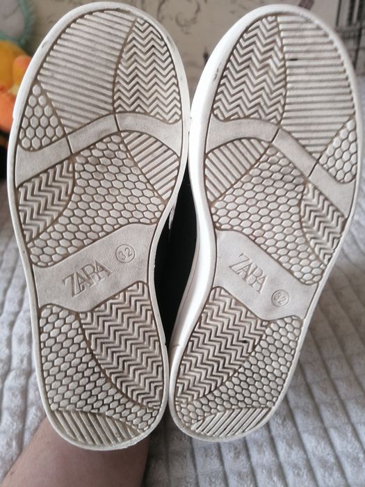 Кроссовки  Zara 32p...