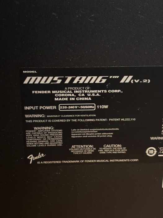 Fender Mustang II V2