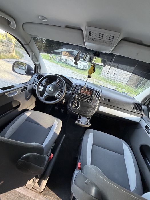 Volkswagen Multivan 7-osobowy do wynajęcia