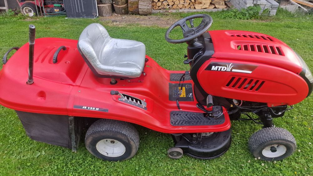 Traktorek kosiarka MTD