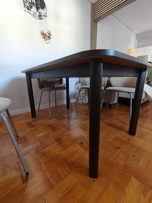 Mesa de jantar extensível