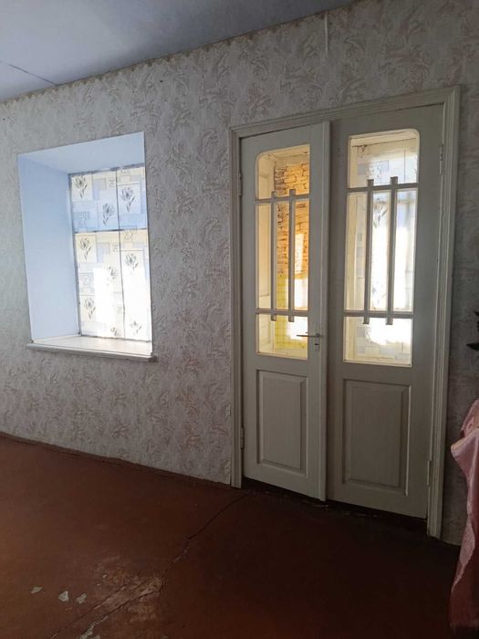 Продам будинок у селі Кулевча з двором, літньою кухнею, огорожею та усім необхідним для проживання