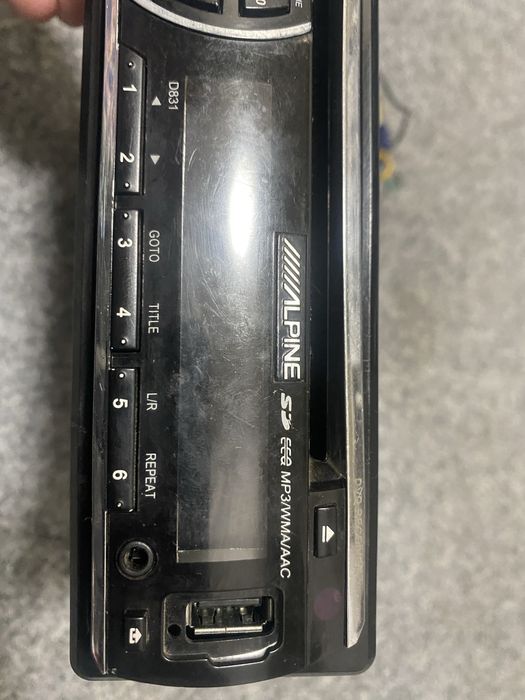 Процесорная магнитола Alpine D831