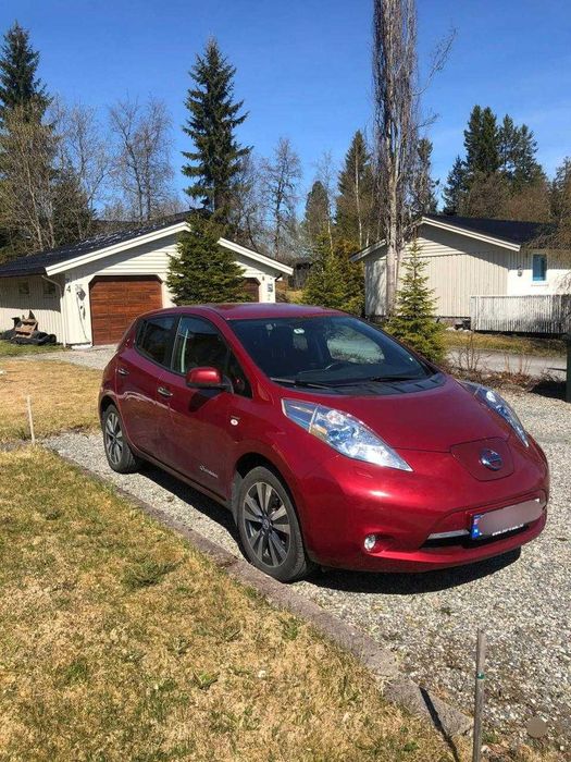 Nissan Leaf 2015, 11 палок, SOH 83%, NORDIC, не фарбований, огляд 360