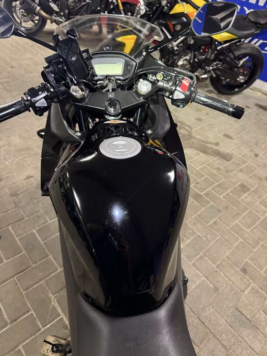 Японский мотоцикл Honda CBR400R ABS 6000км!