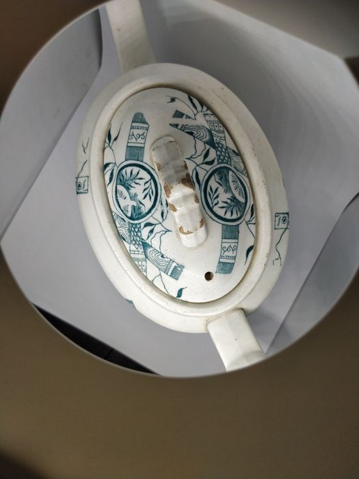 Bule em Faiança da Fabrica de Alcântara