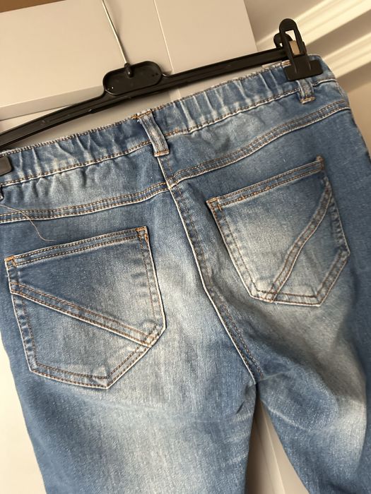 Jegginsy jeansowe spodnie na gumce 158