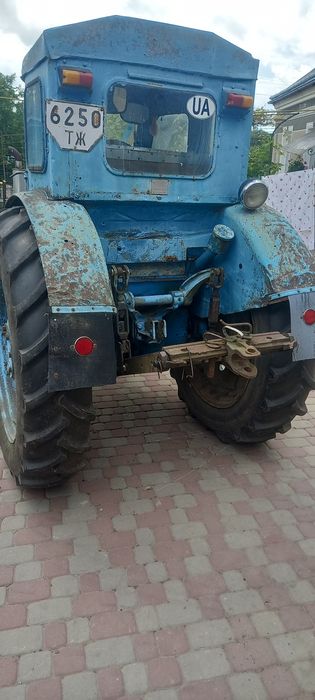 Продам трактор Т_40 з інвентарем