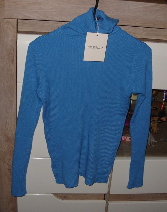 Mięciutki  niebieski sweterek  COSMODA golf _r. S/M/L