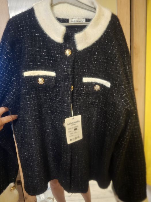 Sweter w eleganckim stylu r. L