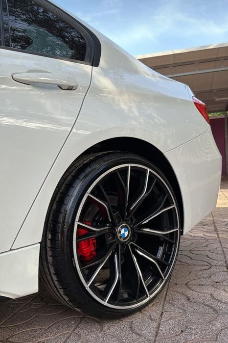 BMW 318d Sport Line I Sedan Diesel Manual