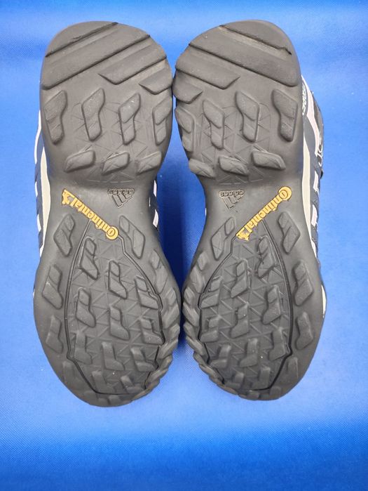 Трекінгові Кросівки Adidas Terrex Swift R2 Mid - 42 розмір. Gore-Tex