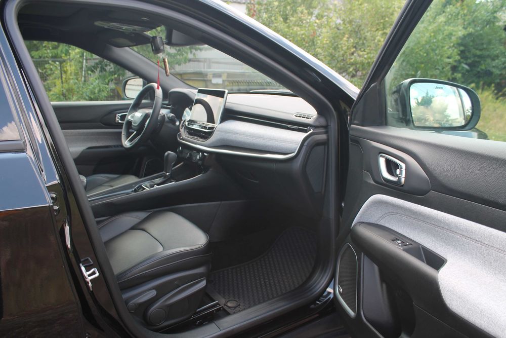 Jeep Compass 2024 року
