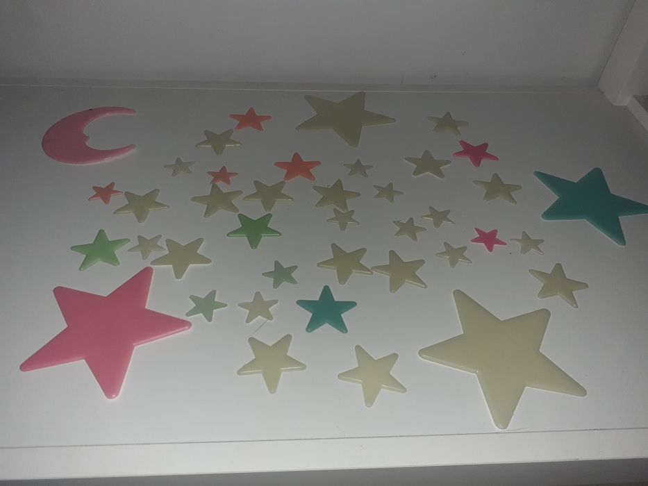Conjunto de 40 estrelas brilhantes para parede