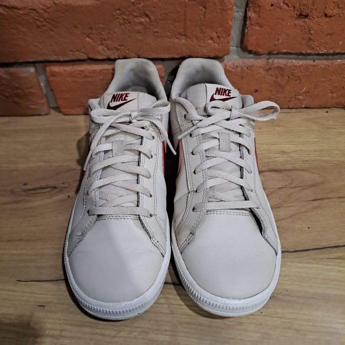 Buty nike Court Royale (GS) Desert Sand/Red Crush/White w r