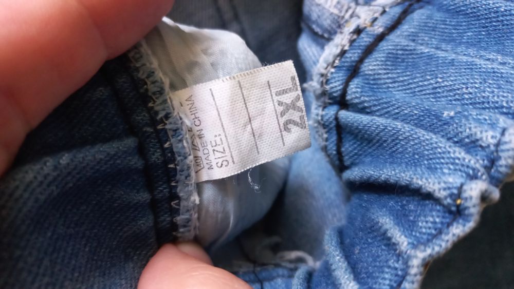 Продам  джинсові  шорти