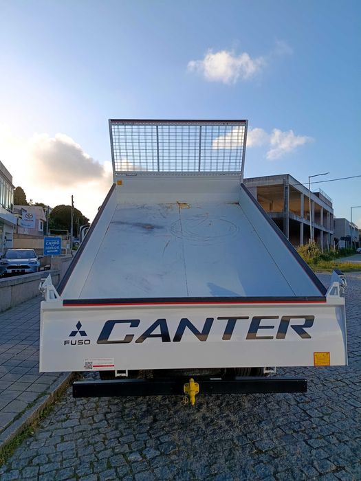 Mitsubishi Canter 2025/11