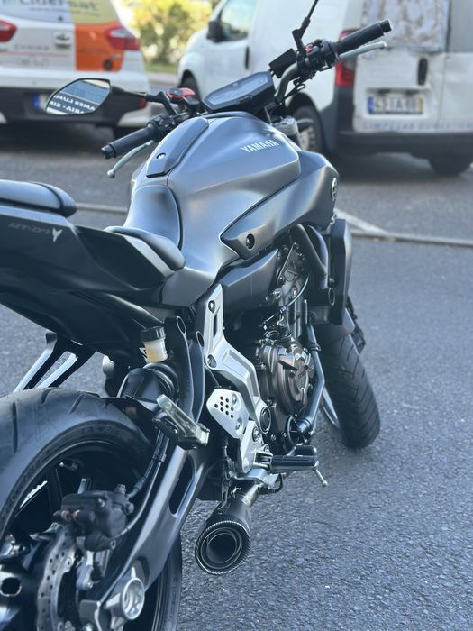 MT-07 - 17.500 Km + Quickshifter + Linha SC Project