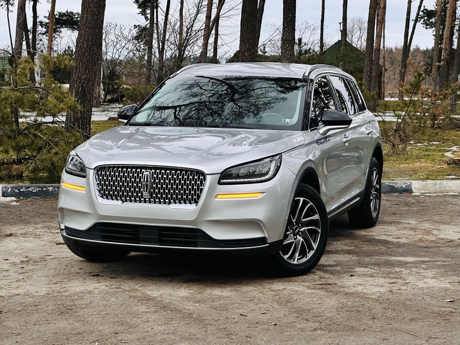 Свіжак Lincoln Corsair малий пробіг!!!