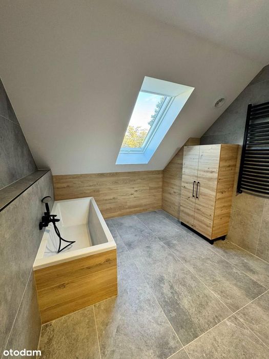 Nowoczesny dom z garażem w Białogonie 149 m2