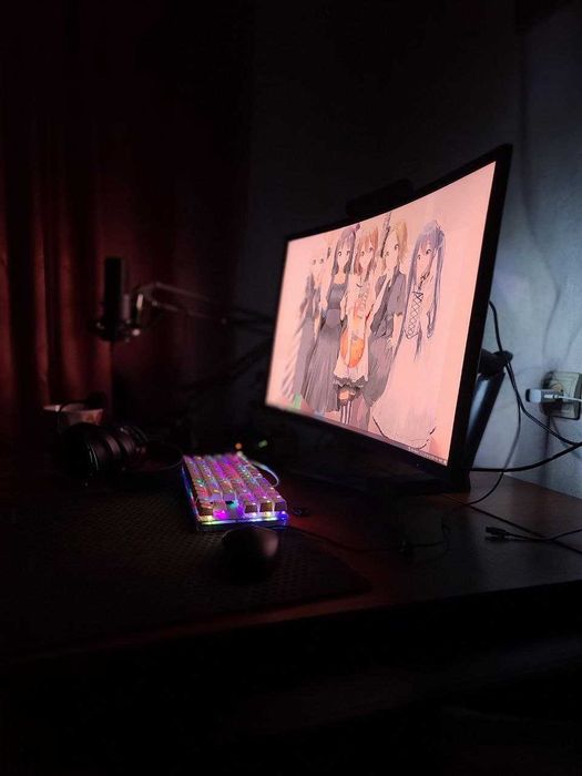 Монітор 26.9 Samsung QLED Curved (LC27HG70QQIXCI) HDR - 144 Гц - 1440p