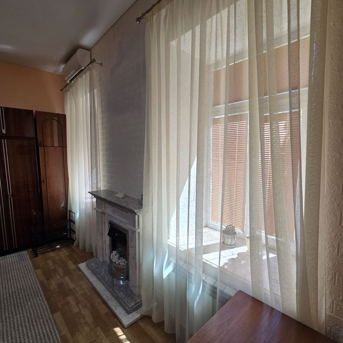 Продаж 1 кімнатна  квартира  Центр вулиця Адміральська