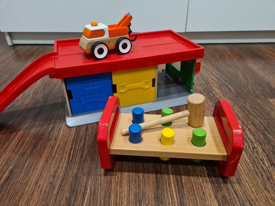 Drewniany parking ikea + przebijanka trefl