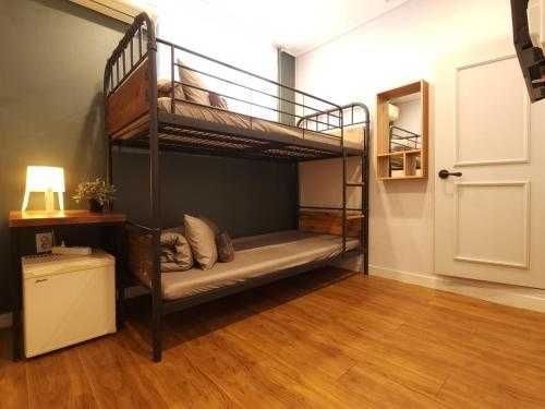 1500 грн за місяць проживання Хостел в Києві метро Іподром