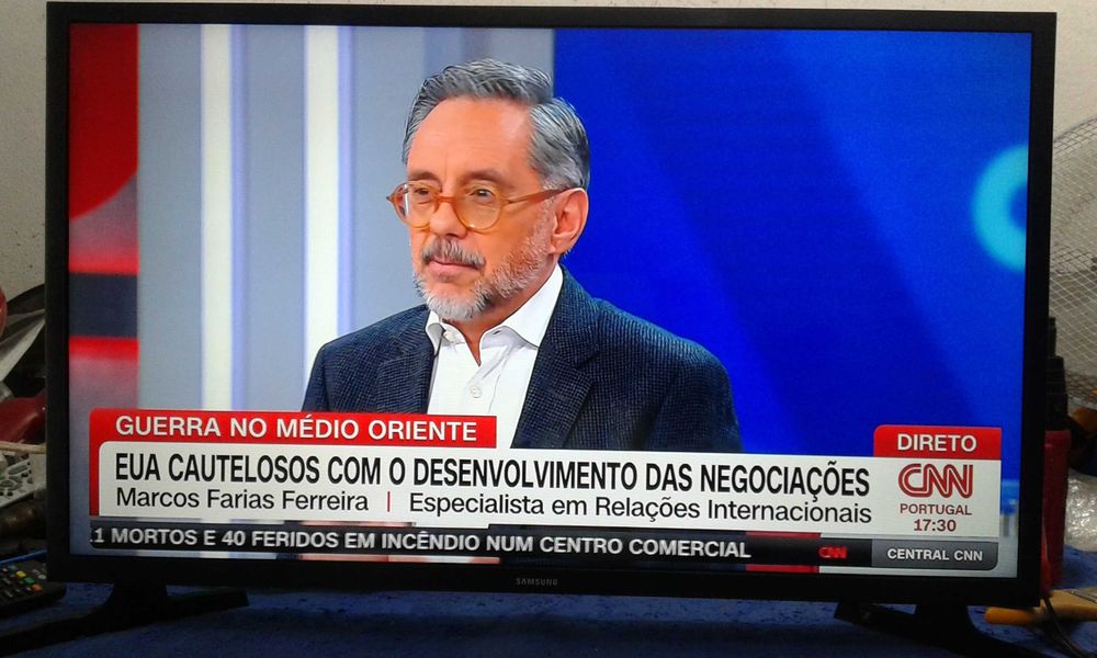 Vendo Smart Tv Led Samsung de 32 polegadas