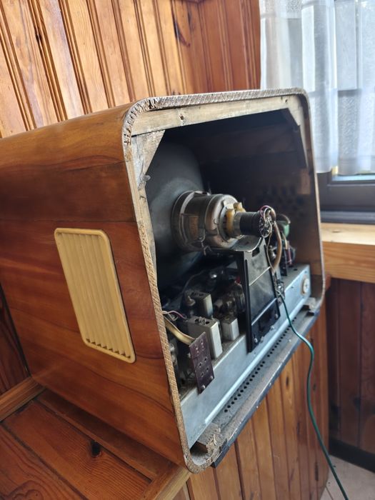 Zabytkowy Telewizor NEPTUN OT1491 (ok 1960 r.)