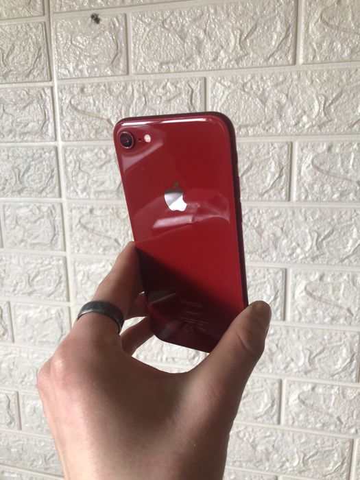 iphone se 3 red - купить телефоны и аксессуары - Цена на OLX.ua