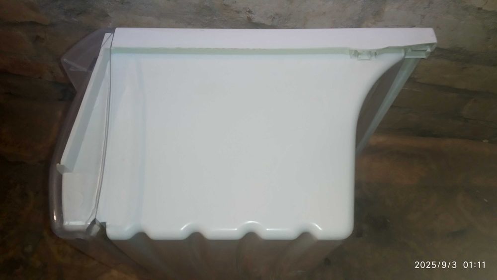 Ящик для холодильника  Whirlpool 326037746