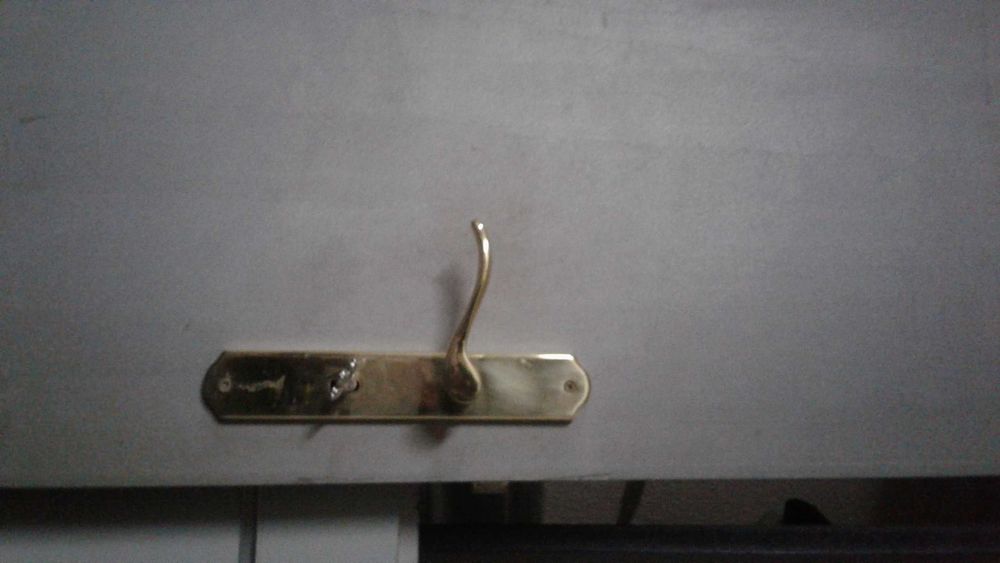 Porta pintada cinza metal