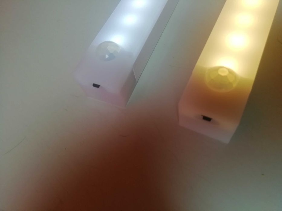 Luz led, com sensor de movimento, Usb (Novo) cor Branca e Amarela