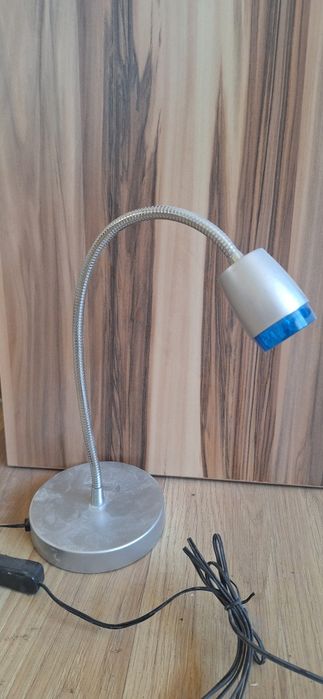 Lampka LED biurkowa